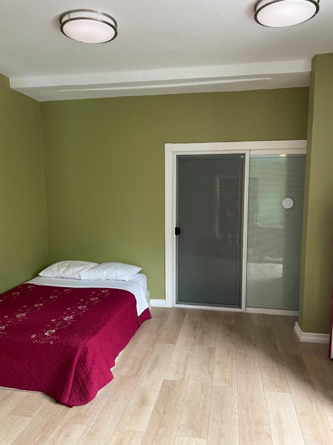 Private Room W/ Private Full Bathroom & Wifi & Ac & Shared Kitchen In Los Angeles Extérieur photo