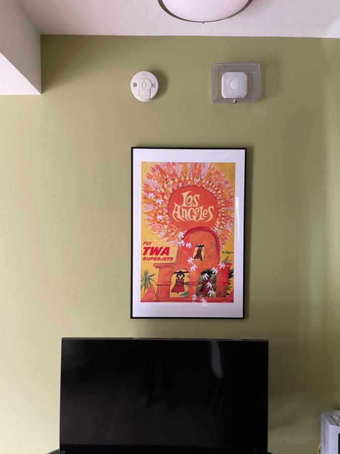 Private Room W/ Private Full Bathroom & Wifi & Ac & Shared Kitchen In Los Angeles Extérieur photo