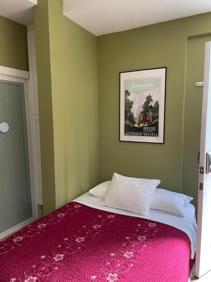 Private Room W/ Private Full Bathroom & Wifi & Ac & Shared Kitchen In Los Angeles Extérieur photo