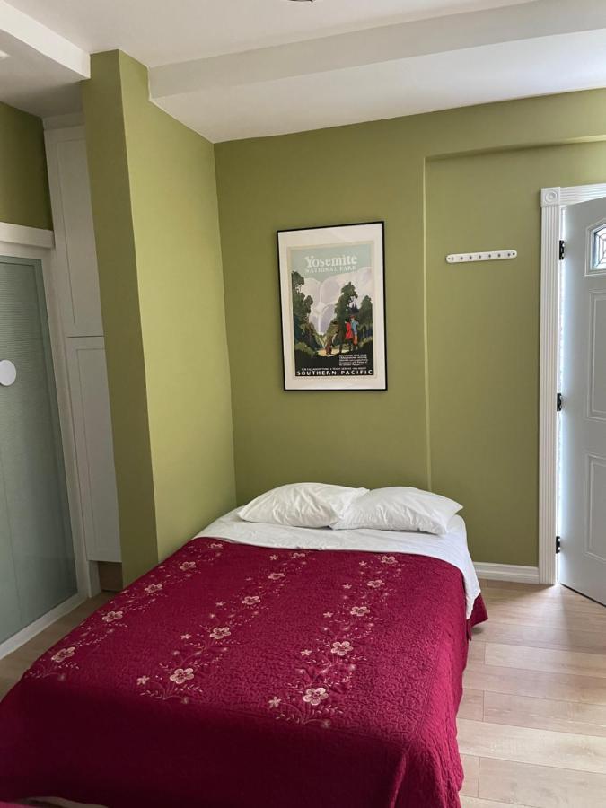 Private Room W/ Private Full Bathroom & Wifi & Ac & Shared Kitchen In Los Angeles Extérieur photo