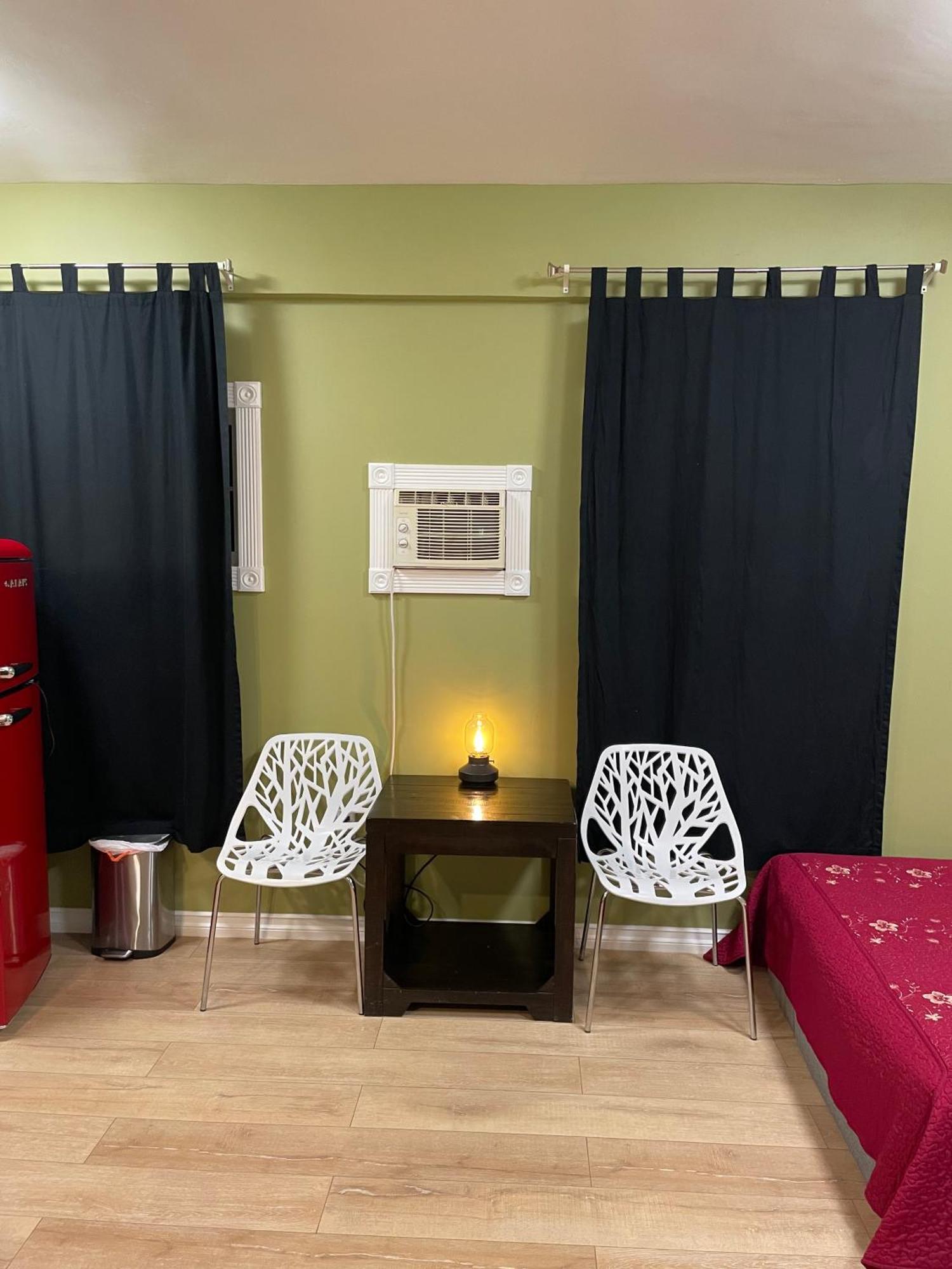 Private Room W/ Private Full Bathroom & Wifi & Ac & Shared Kitchen In Los Angeles Extérieur photo